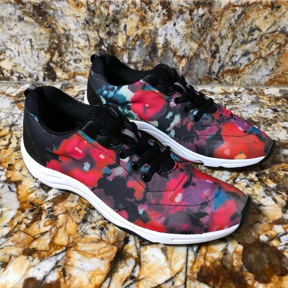 Vionic Shoes - Vionic action tourney lace-up floral sneakers Sz.9